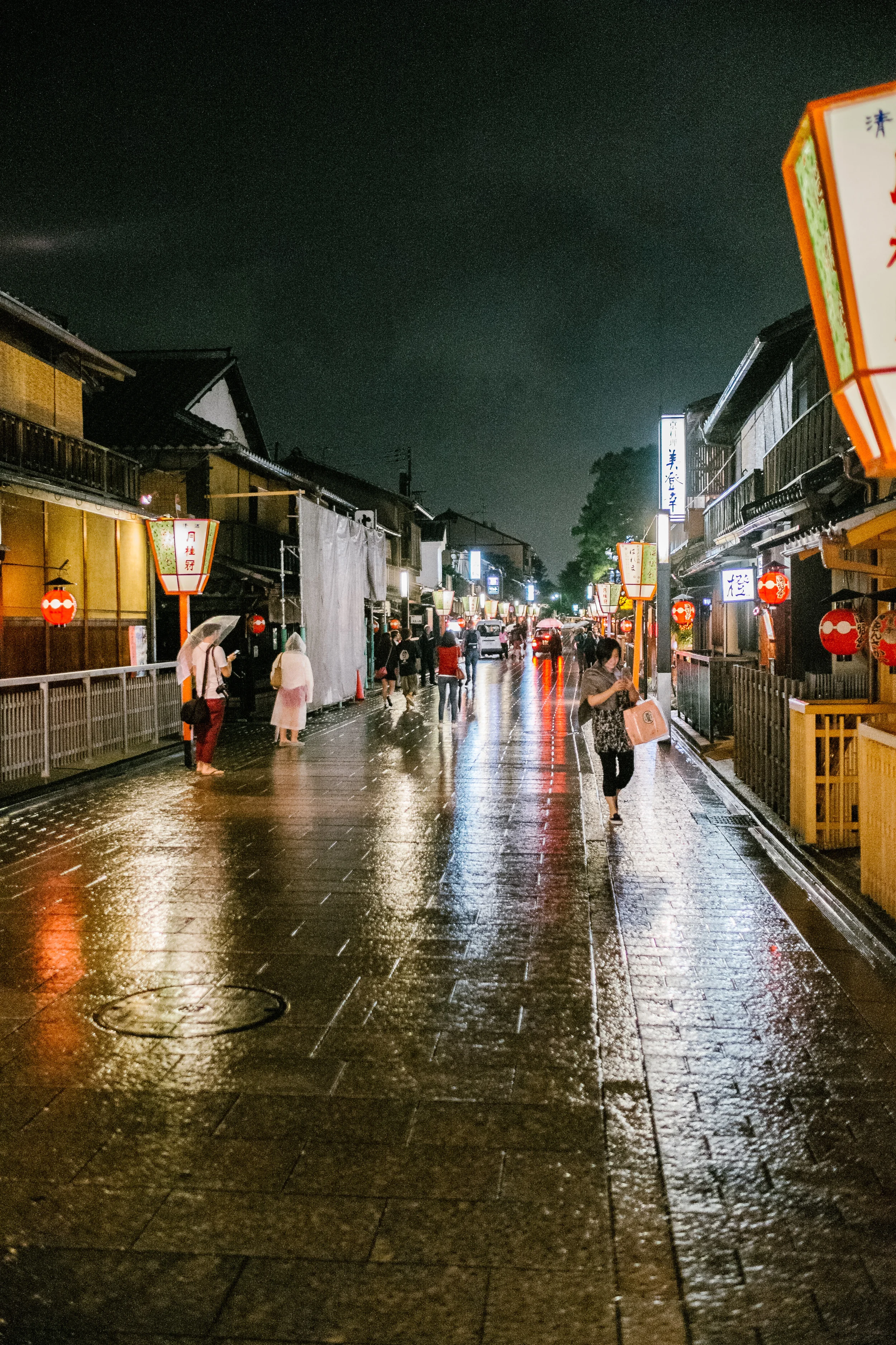 Looking the tea house that may have a Geisha
