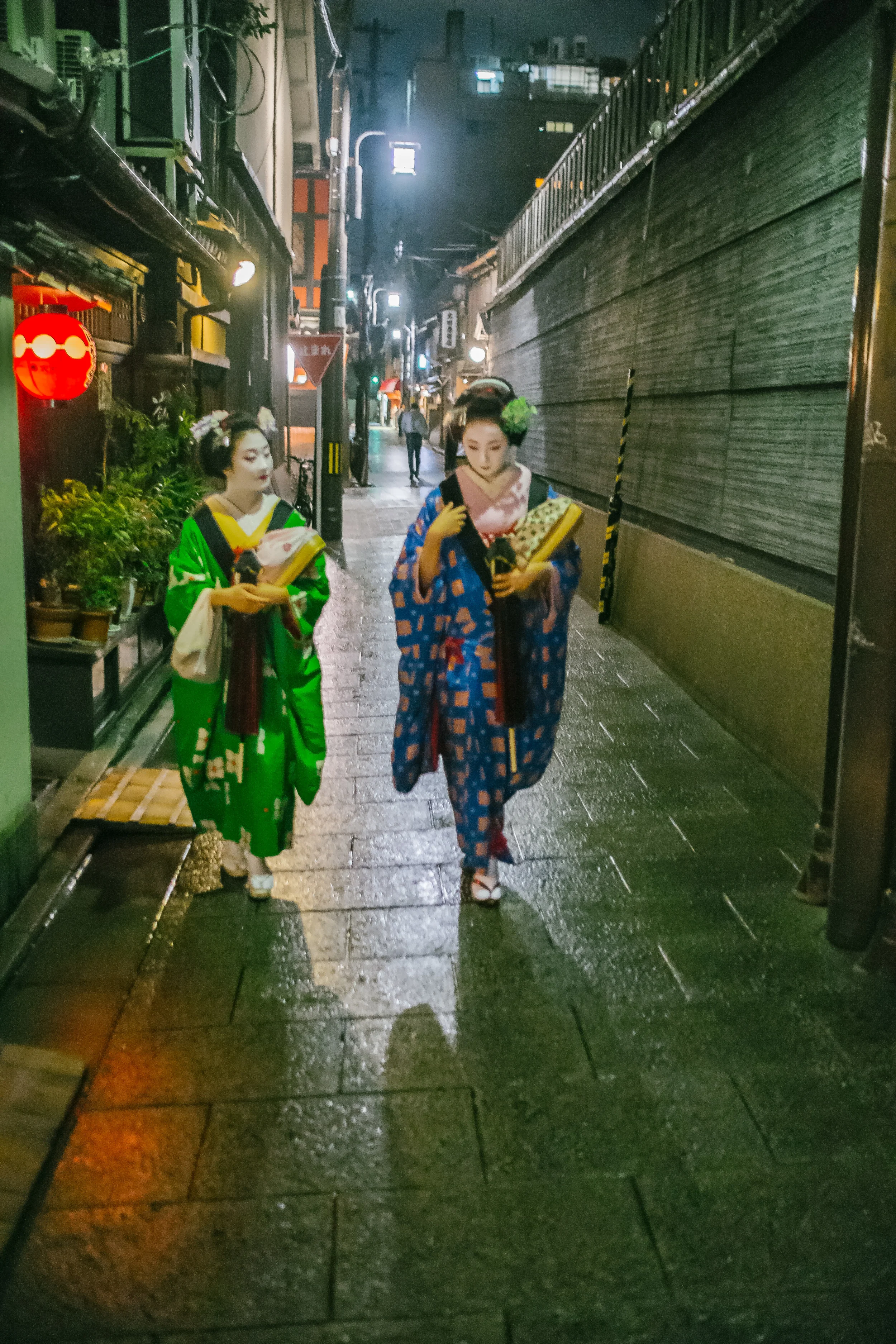 Fuji struggled, not the best pic but tells a great story