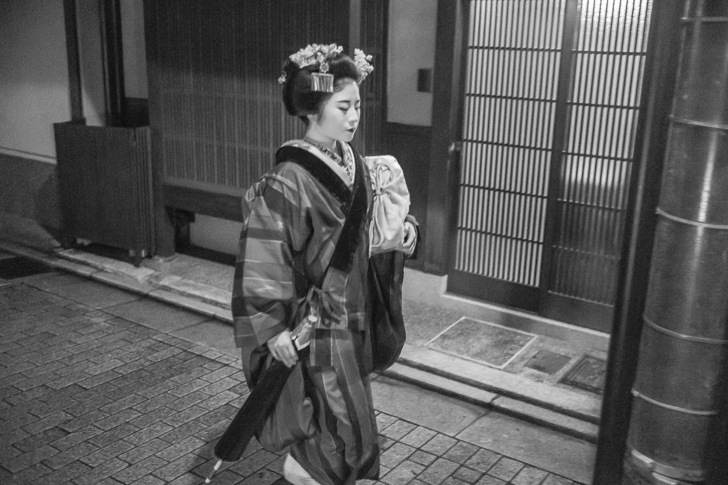 Found another Geisha on her way from one appointment to the next