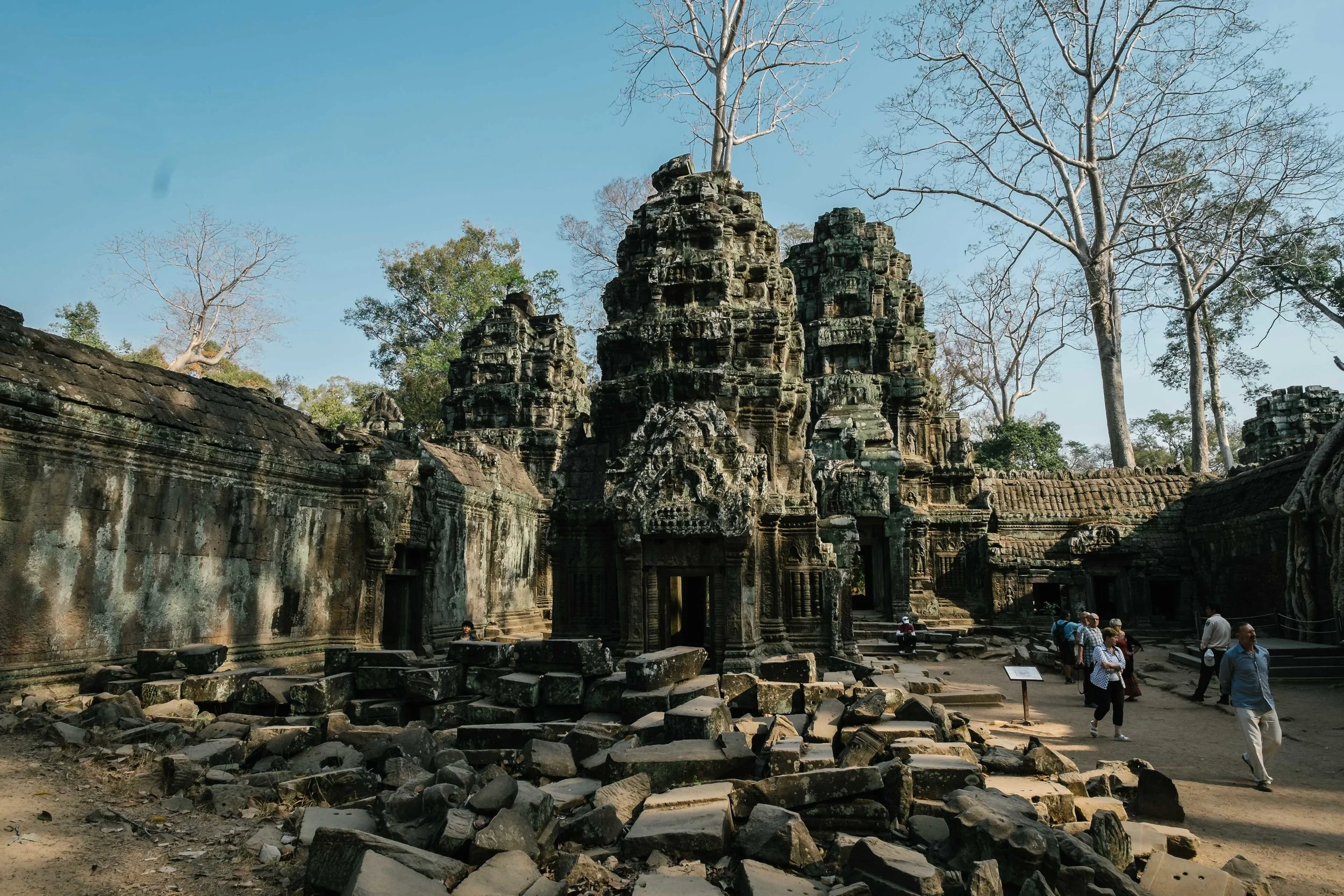 Looks like one of the towers has been destroyed here.&nbsp;Fuji X-Pro 1, 14mm f/2.8