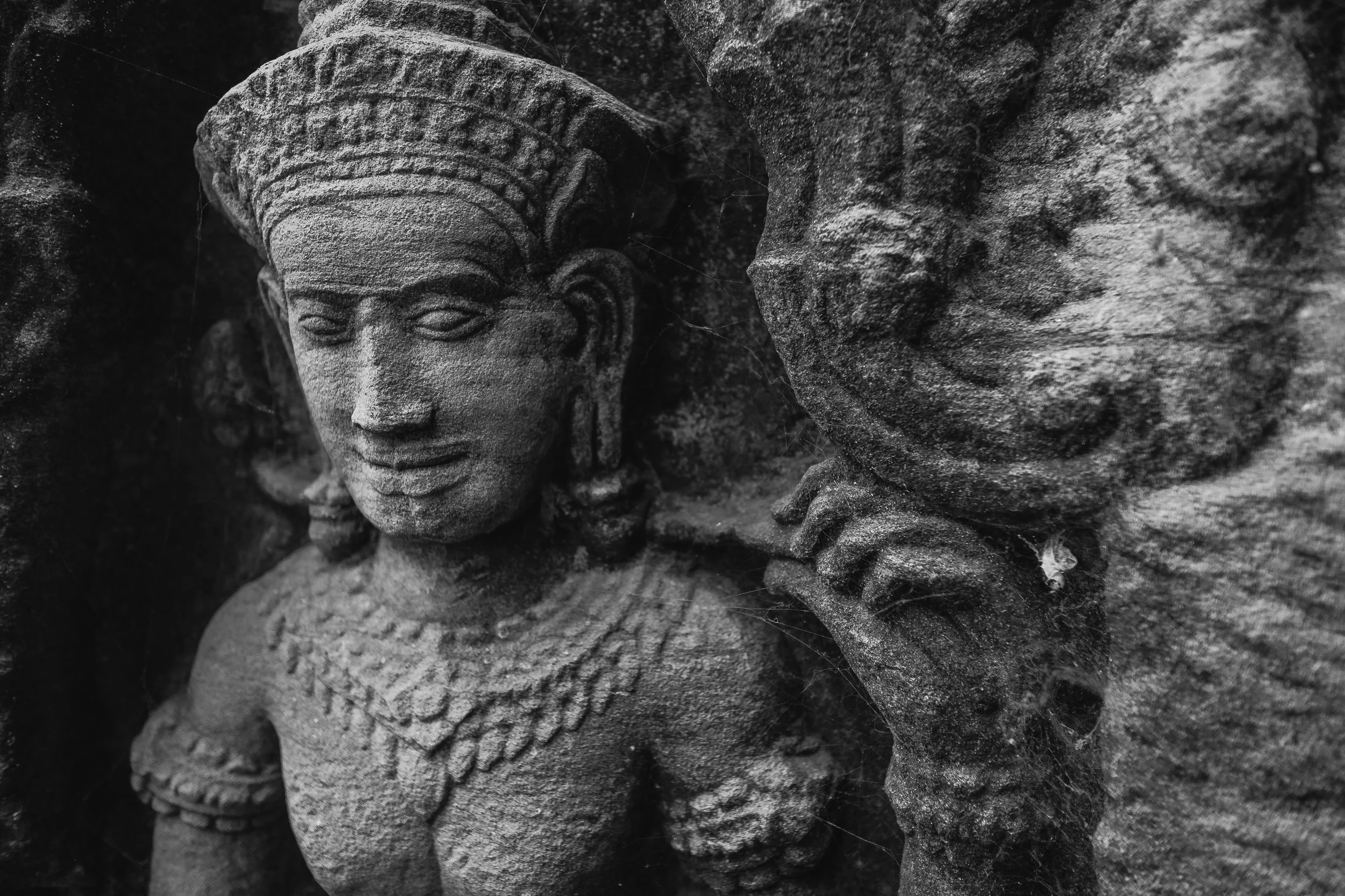 Detailed sculpture.&nbsp;Fuji X-Pro 1, 14mm f/2.8