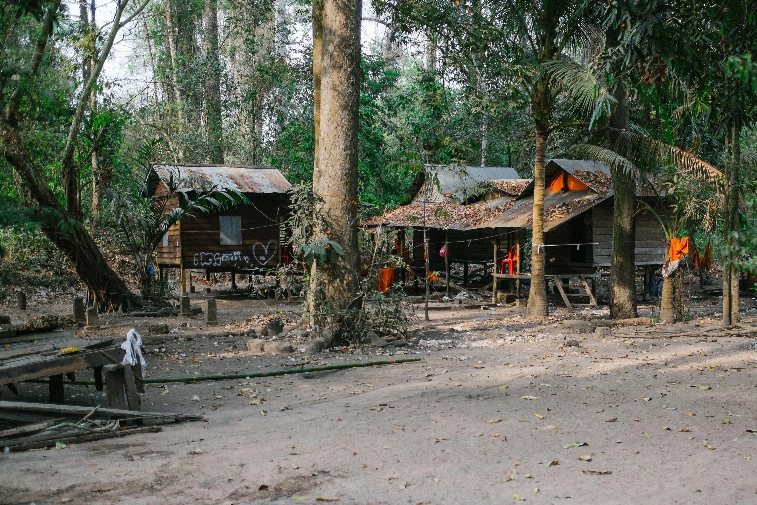 12 monks reside in this temple, you can see their robes hung out to be cleaned.&nbsp; Fuji X-Pro 1, 23  mm f/1.4