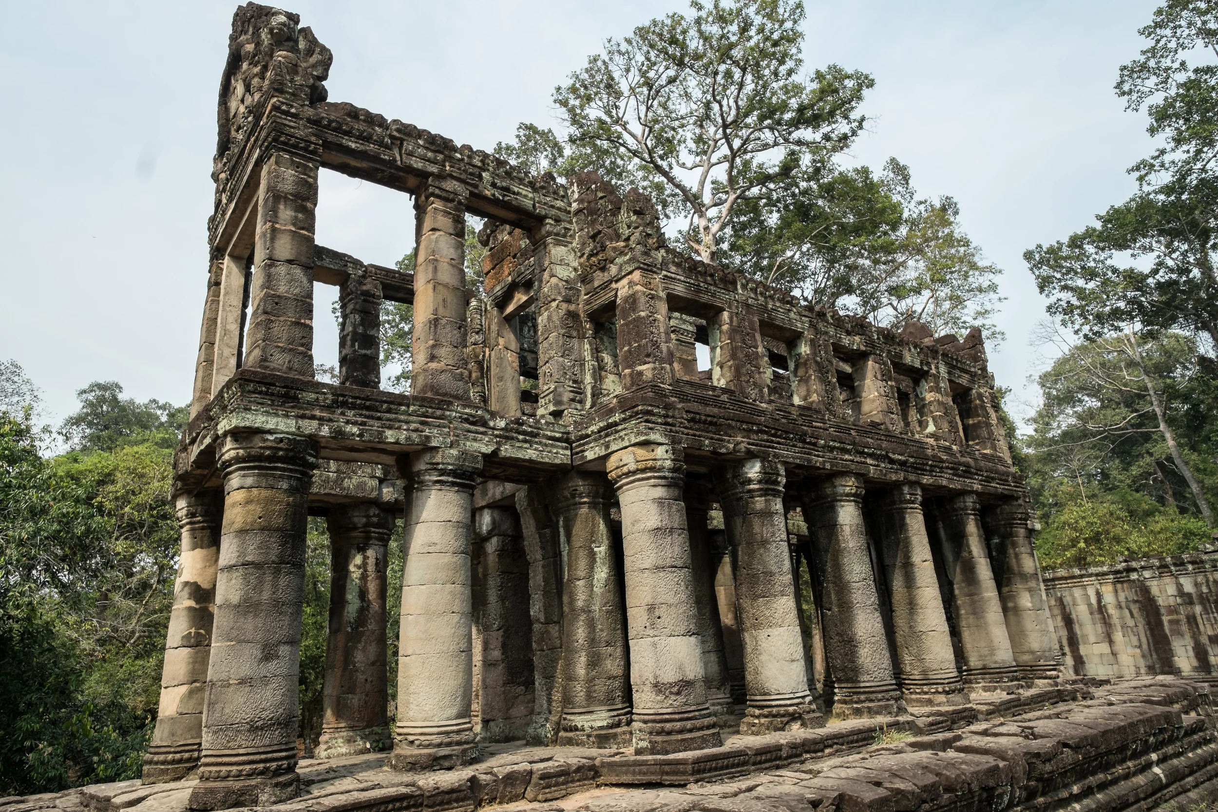 An outstanding structure still looking sturdy.&nbsp; Fuji X-Pro 1, 14  mm f/2.8