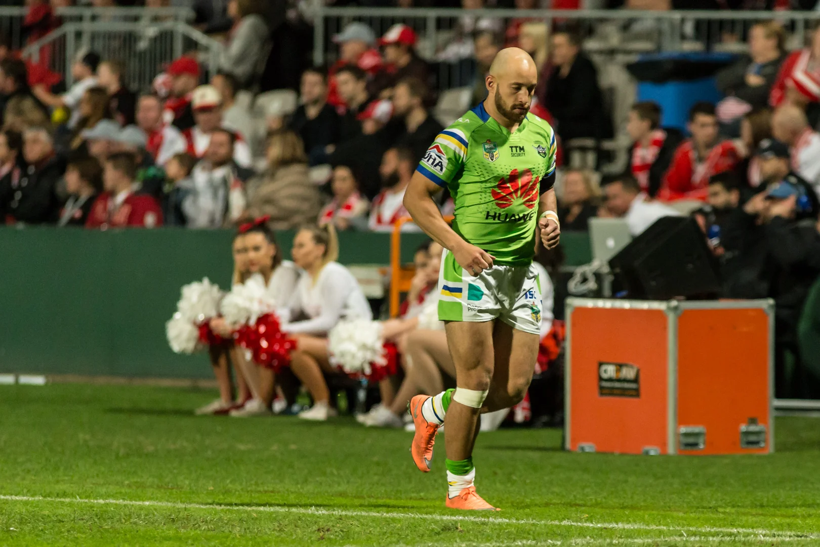 Kurt Baptiste warms up