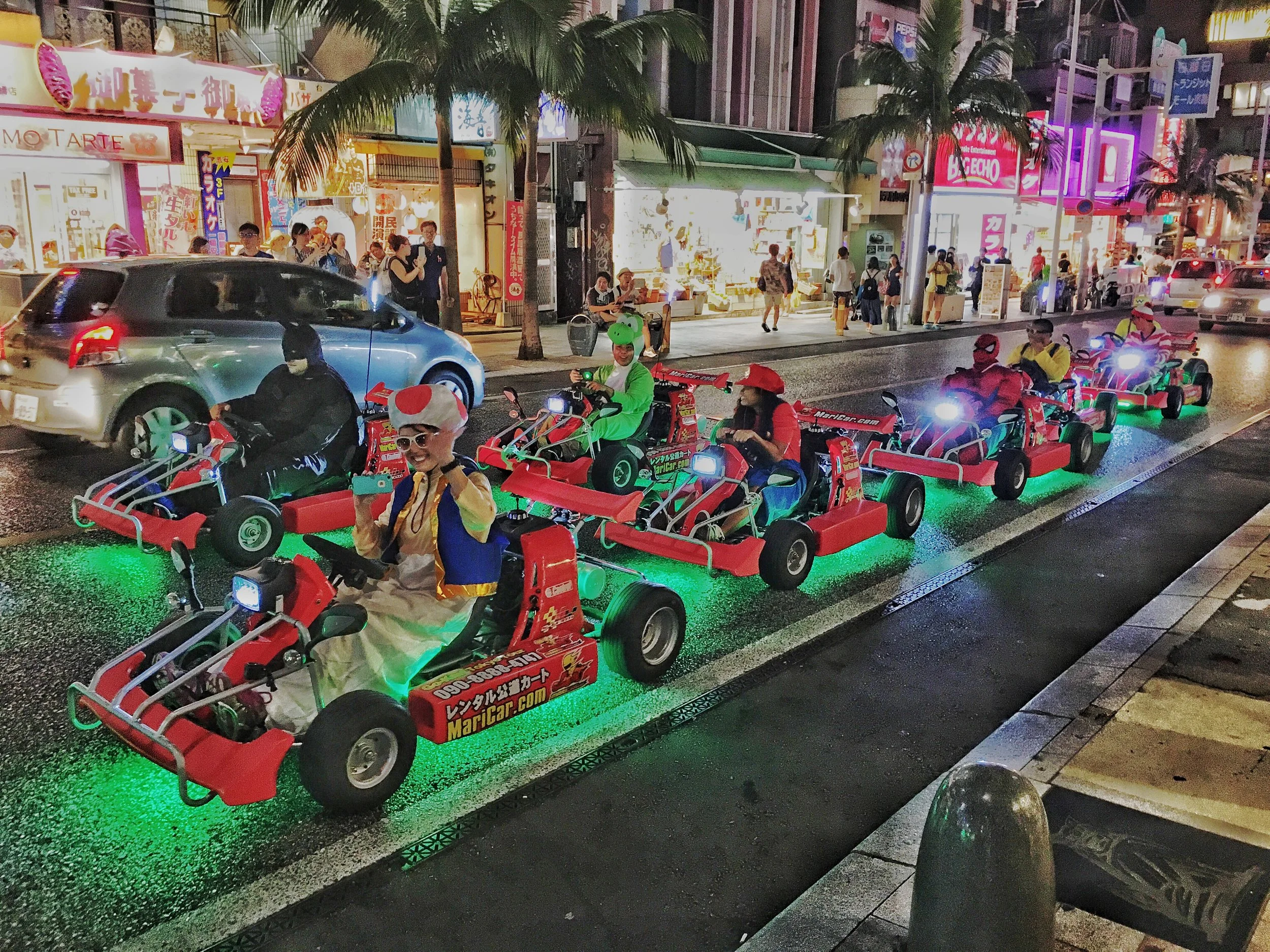 Very cool Mario Kart tour, flexible enough you can dress as your own favorite super hero. Unfortunately it was too wet the next evening to have a go.