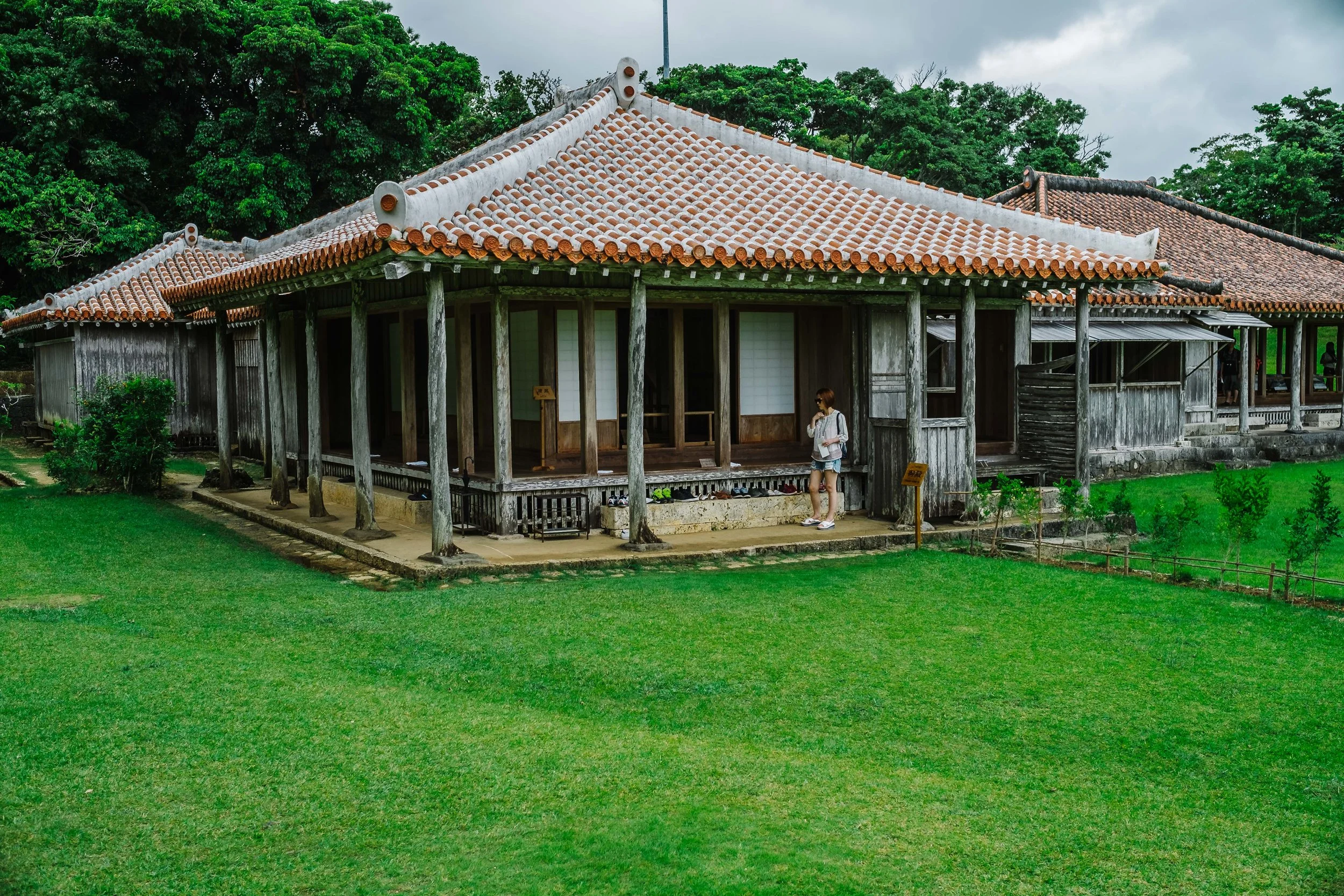 airbnb for the Emperor, Tatami mats for 5 adults a kitchen and i think it is a bathroom
