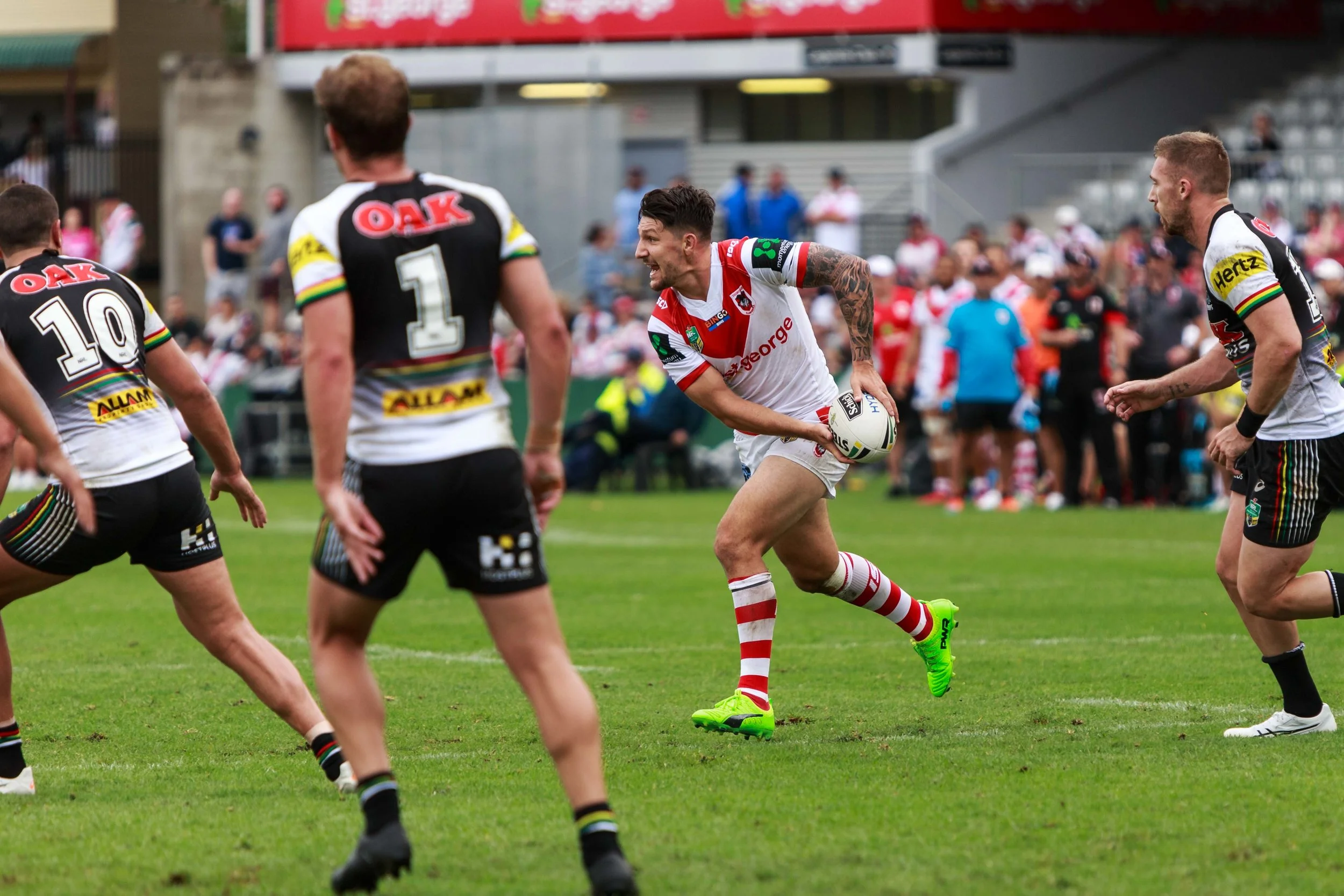 Widdop didn't do much of this yesterday, his running game was back and reaped in the dividends with 2 meat pies