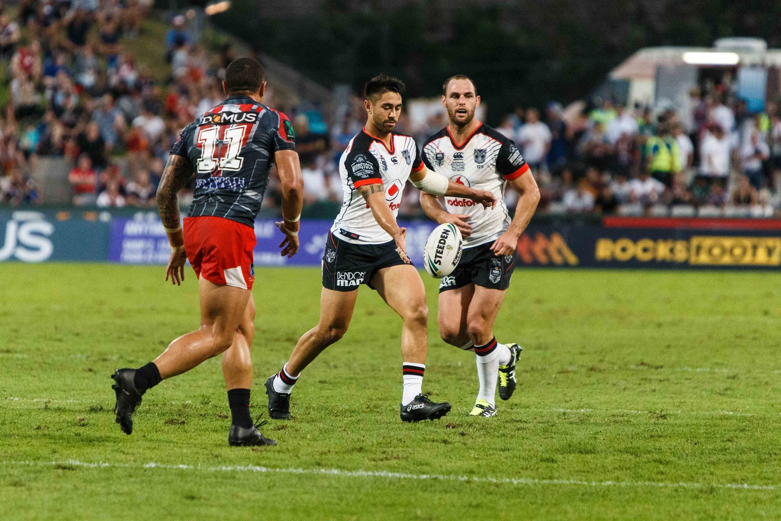 Shaun Johnson bombs away