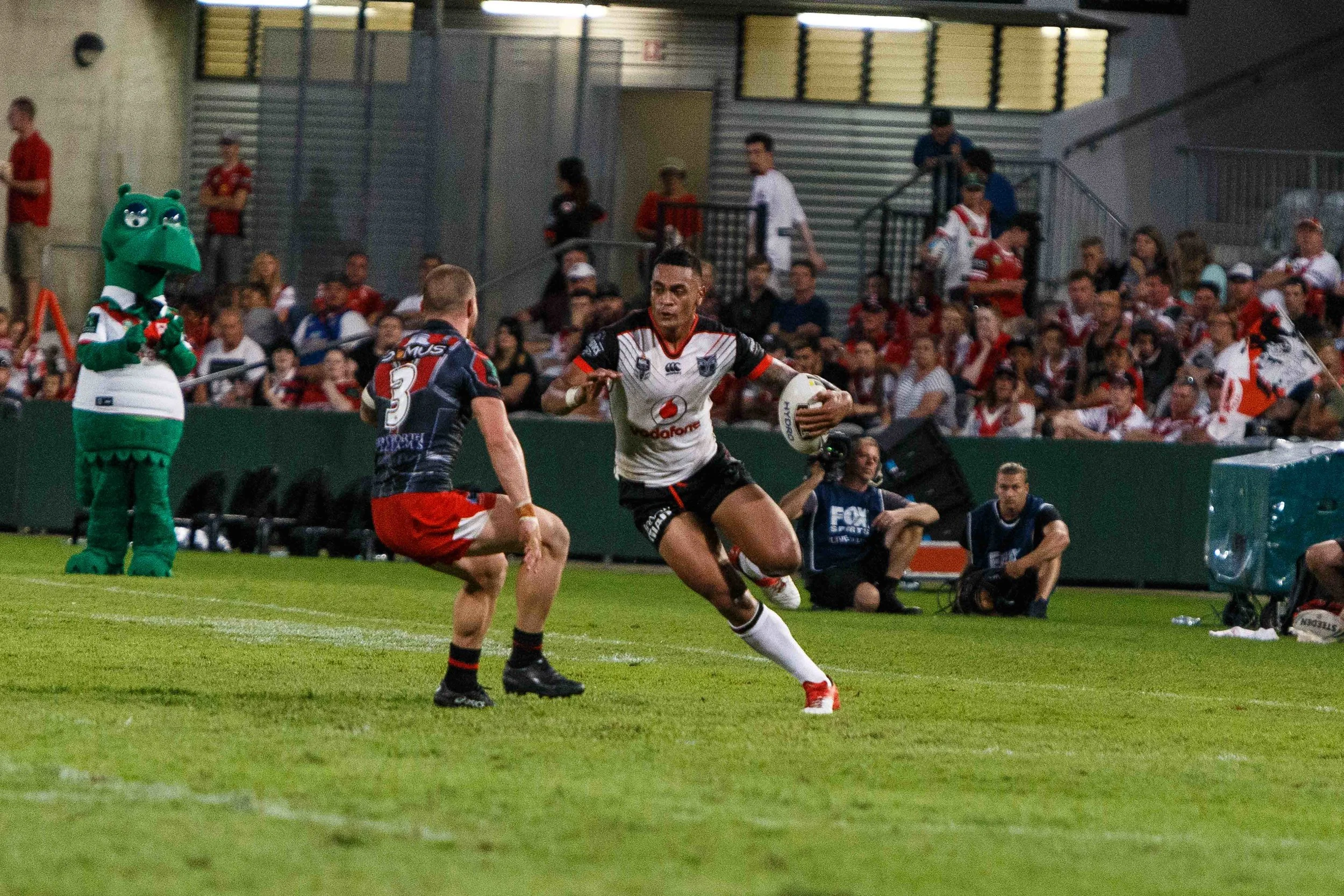 Maumalo makes a break on the left side