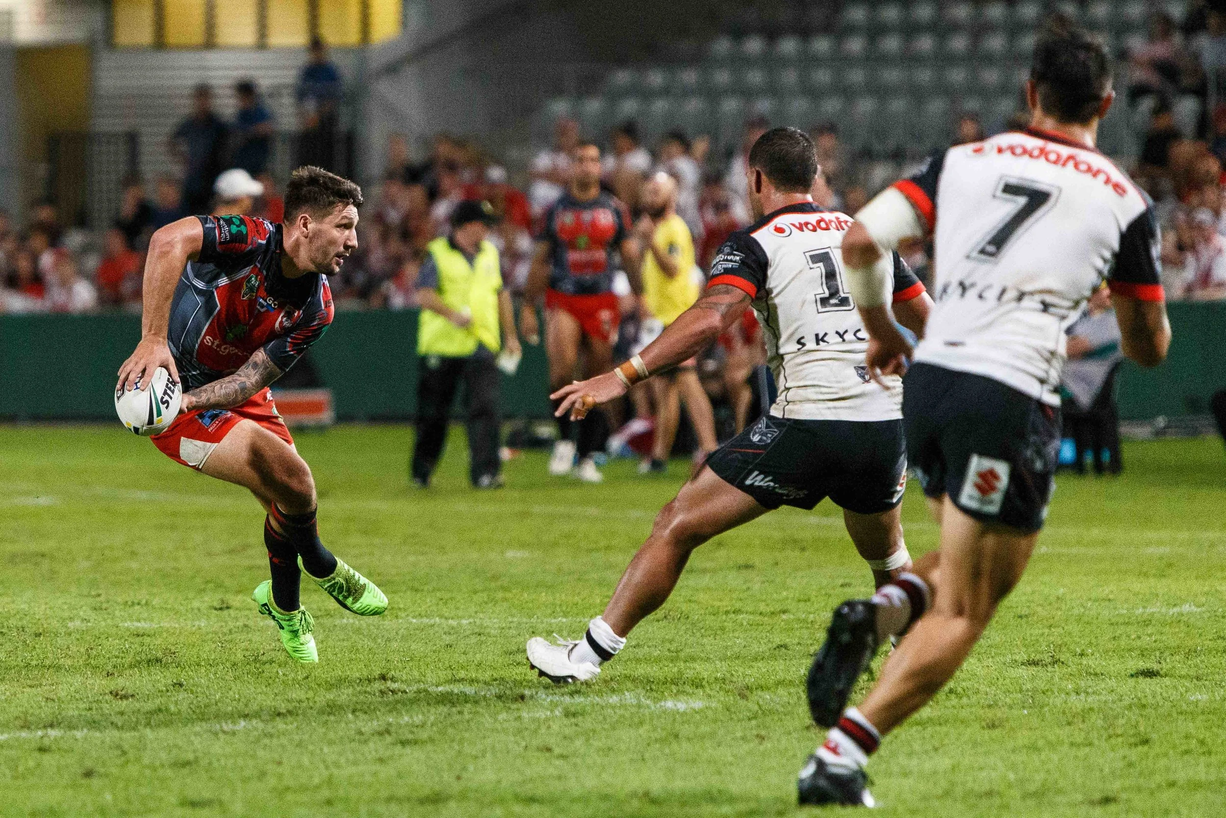 Widdop running to the line before passing