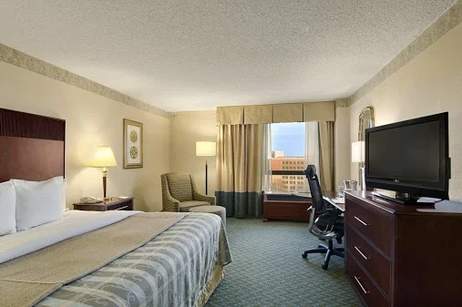 Hilton Philadelphia Airport (8).jpg