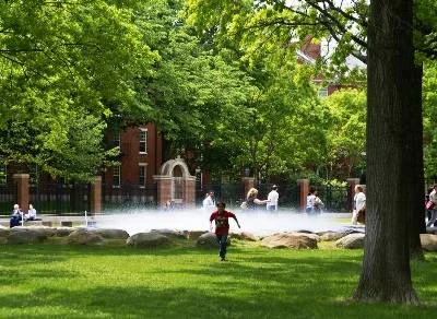 fountain-harvard-science-center-dbaron-Flickr.jpg