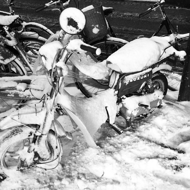 @hunty that #scooter doesn't look so useful today - #snow #winter #copenhagen
