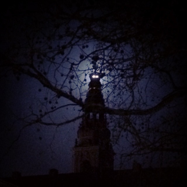 #moon behind the #crown on the danish parliament at #christiansborg #copenhagen - a little #spooky looking