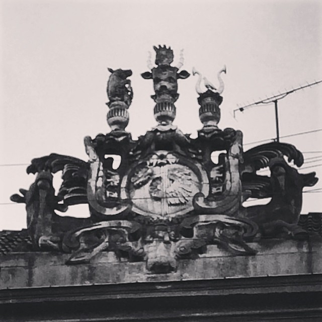 Fantastic #ornament on top of this building opposite the #nationalmuseumdk #copenhagen #architecture #grotesque