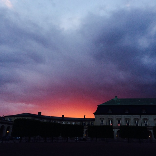 Incredible #sky and #sunset over #christiansborg #copenhagen #nofilter !