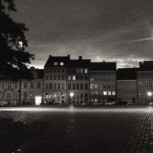 The view across the #canal from #thorvaldsenmuseum #copenhagen #blackandwhite #night #city