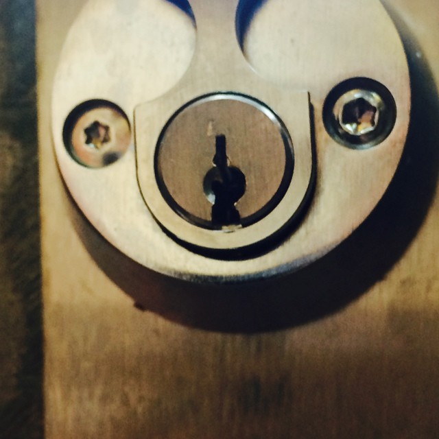 #iseefaces #pareidolia