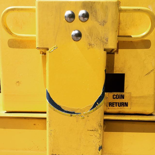 #iseefaces #pareidolia