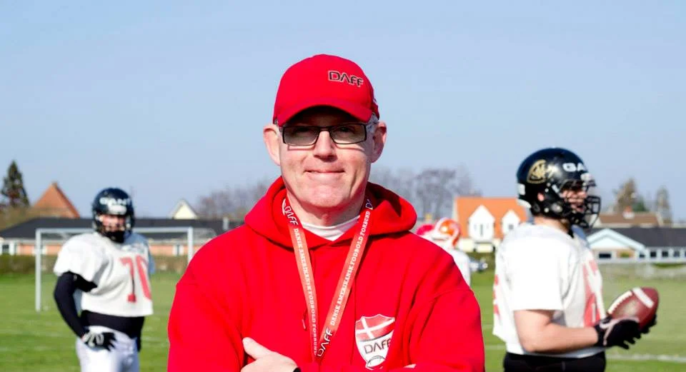 Gold Diggers spillere bag Landsholdets Head Coach, Lars Carlsen.