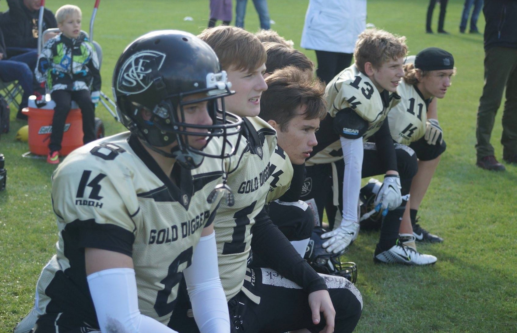 Mange af U16 drengene har spillet football i under et år. - Photo by Kenneth Ulrich