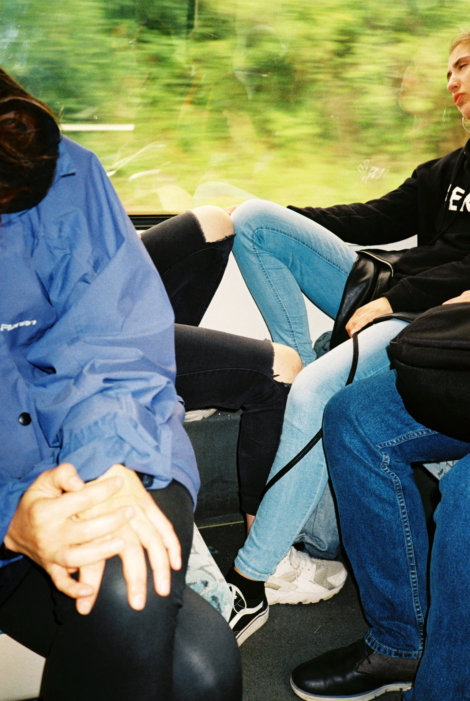 S298210-R3-072-34A.jpg
