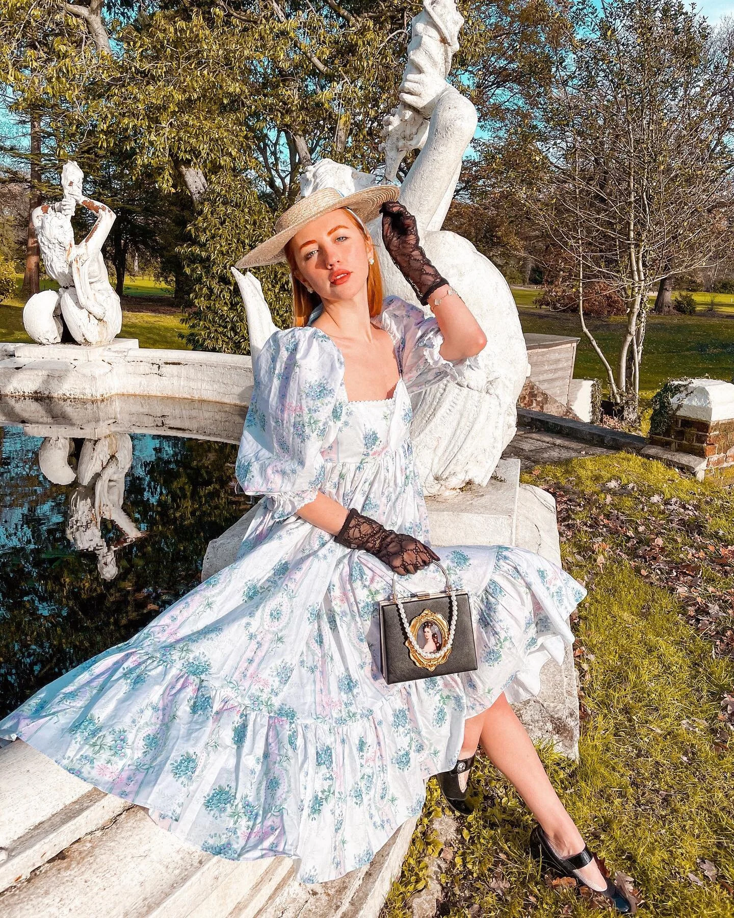 found some classical muses by the water 🪞I&rsquo;m wearing @selkie (ad pr) and drinking in the autumn air. ⁣
⁣
use code BECKII for 10% off selkie