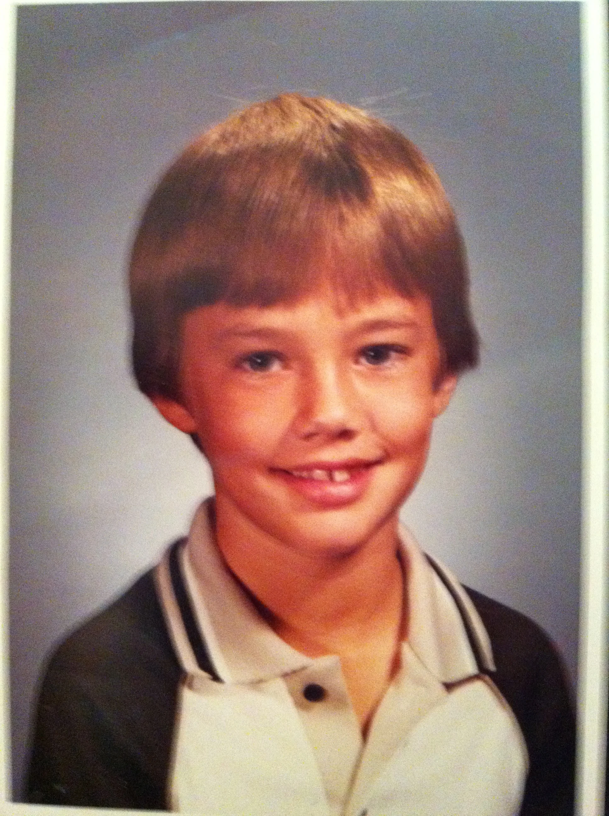 (4th Grade. Thanks to Dr. Stringfellow, my orthodontist.)
Growing up, I wanted to be several things. A doctor. A journalist. A singer. (Look, that was when I was a little kid.) A photographer. A nurse. A teacher. (I'm glad that passed). A magazin…