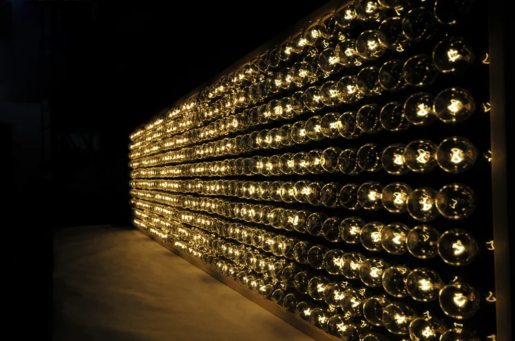 lightwall1.jpg