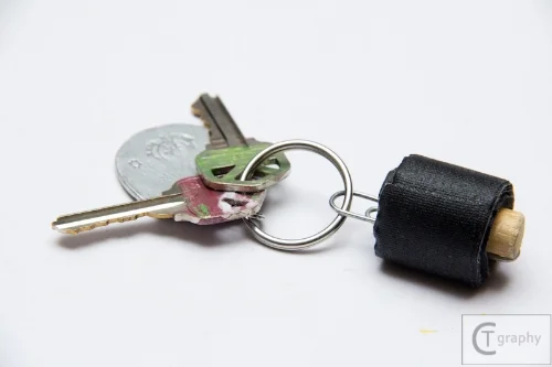 2014-27_CT_Gaffers Tape Keychain Tutorial-2.jpg
