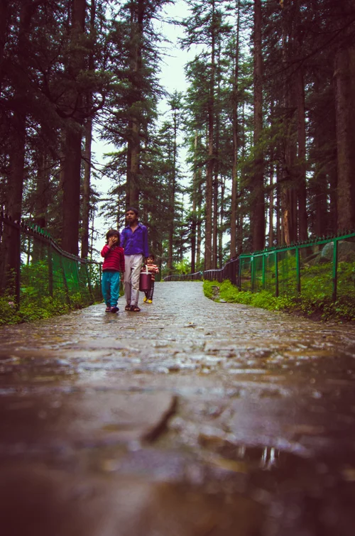 Children walking toward the temple