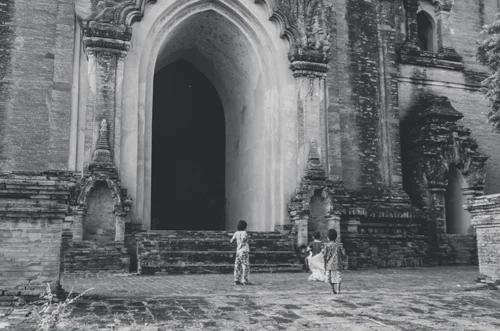 Children playing outside one of the larger temples.