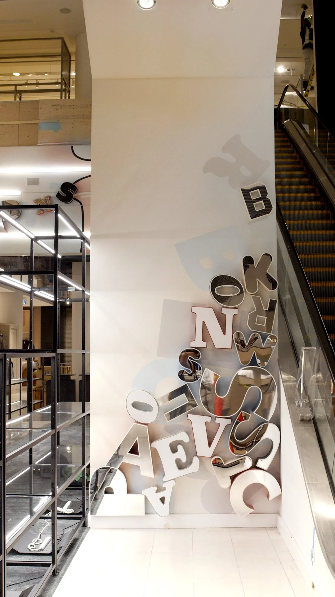 SIMONS Selection_1m_Oct 23_FInal.00_00_44_05.Still016.jpg