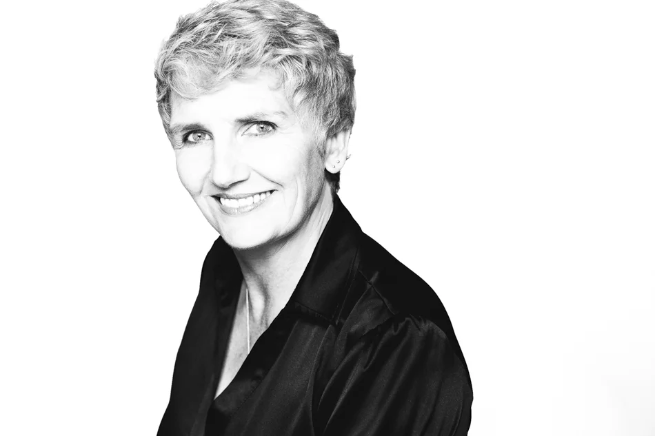 A headshot session for author and speaker Tracey shot by specialist headshot photographer Andre Goosen for Boem Headshots in Adelaide.