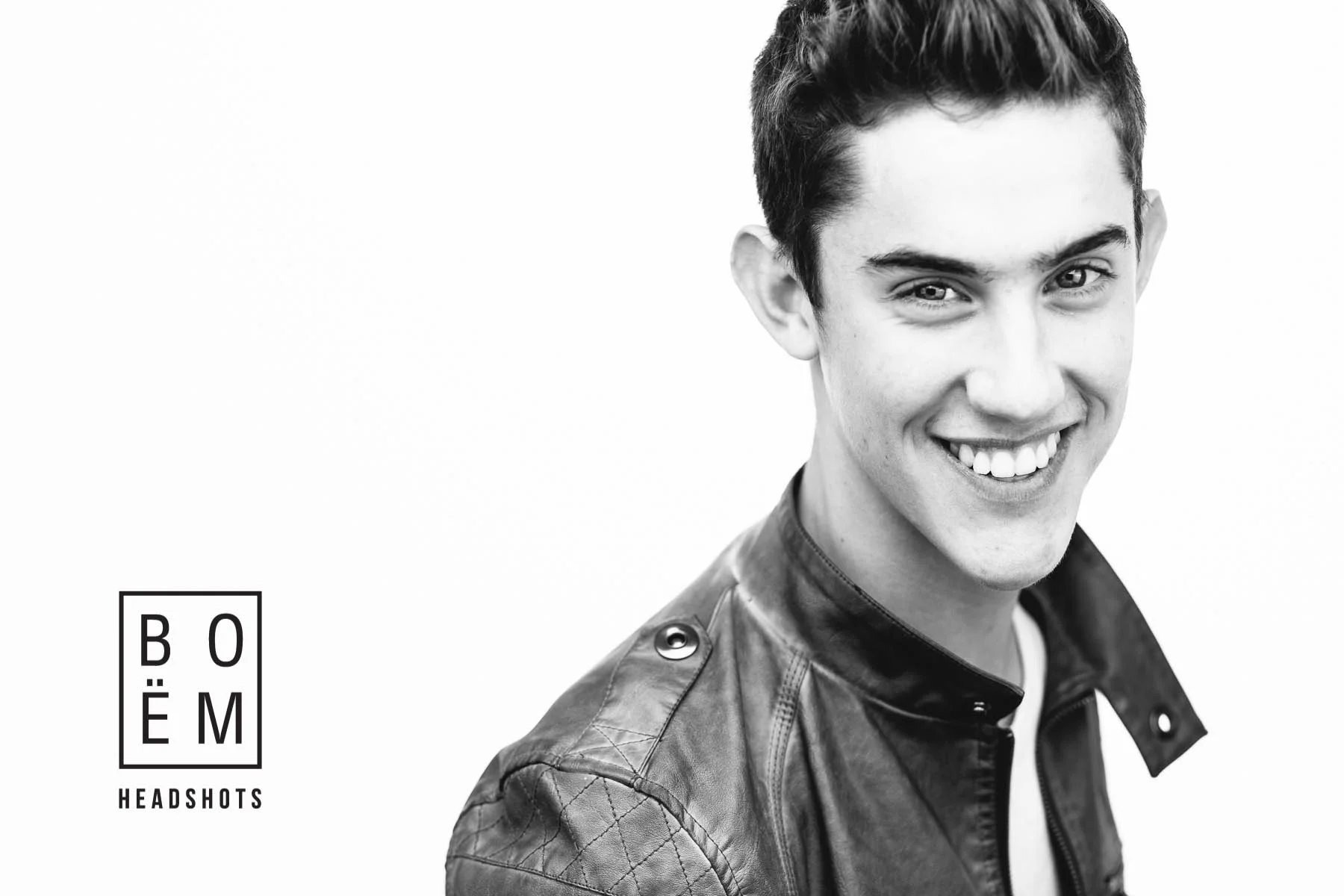 CHRIS :: A HEADSHOT SESSION