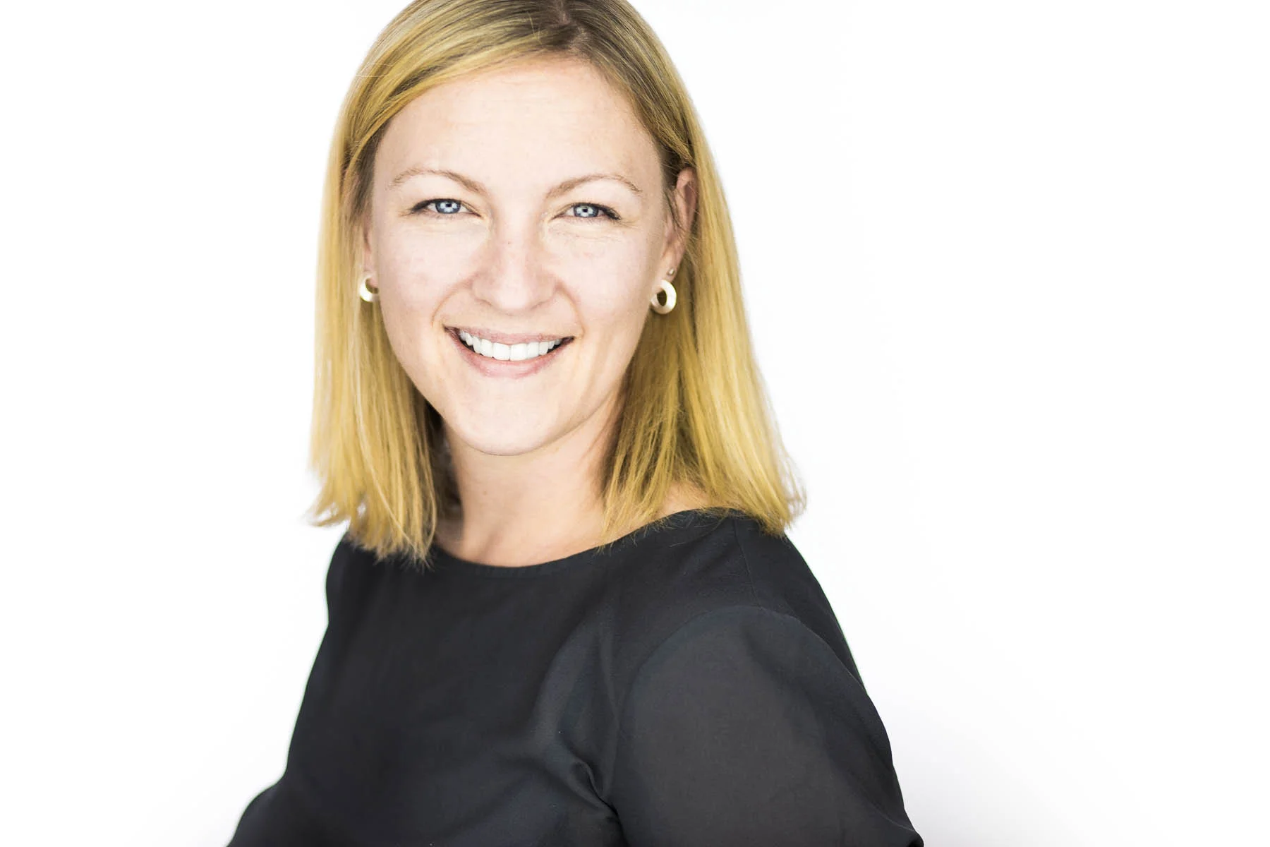 A professional headshot session for Lynne, a local medical professional for her Linkedin and online networks by Andre Goosen for Boem Headshots, the premier headshot and corporate photographer based in Adelaide.