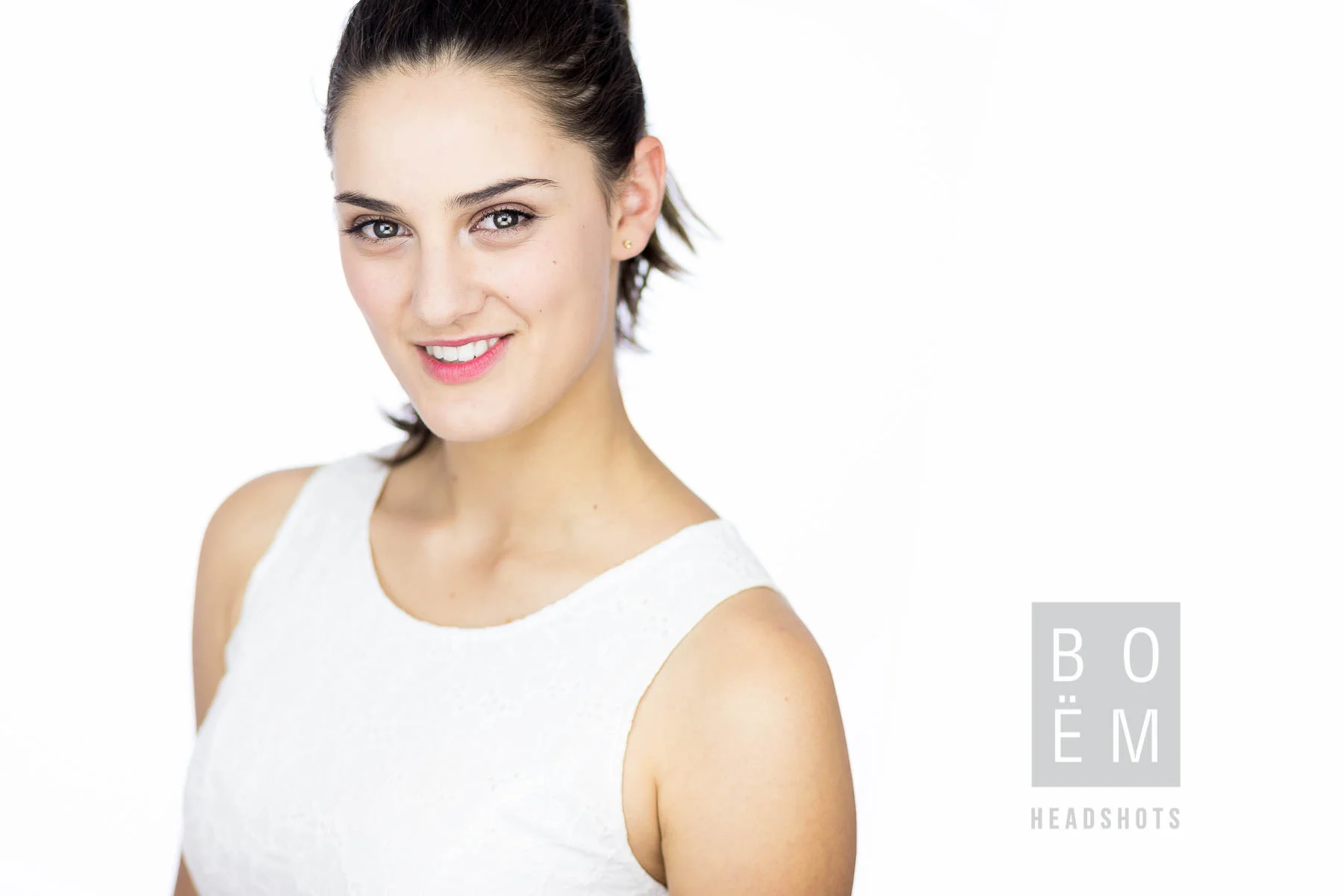 SOPHIE :: A HEADSHOT SESSION