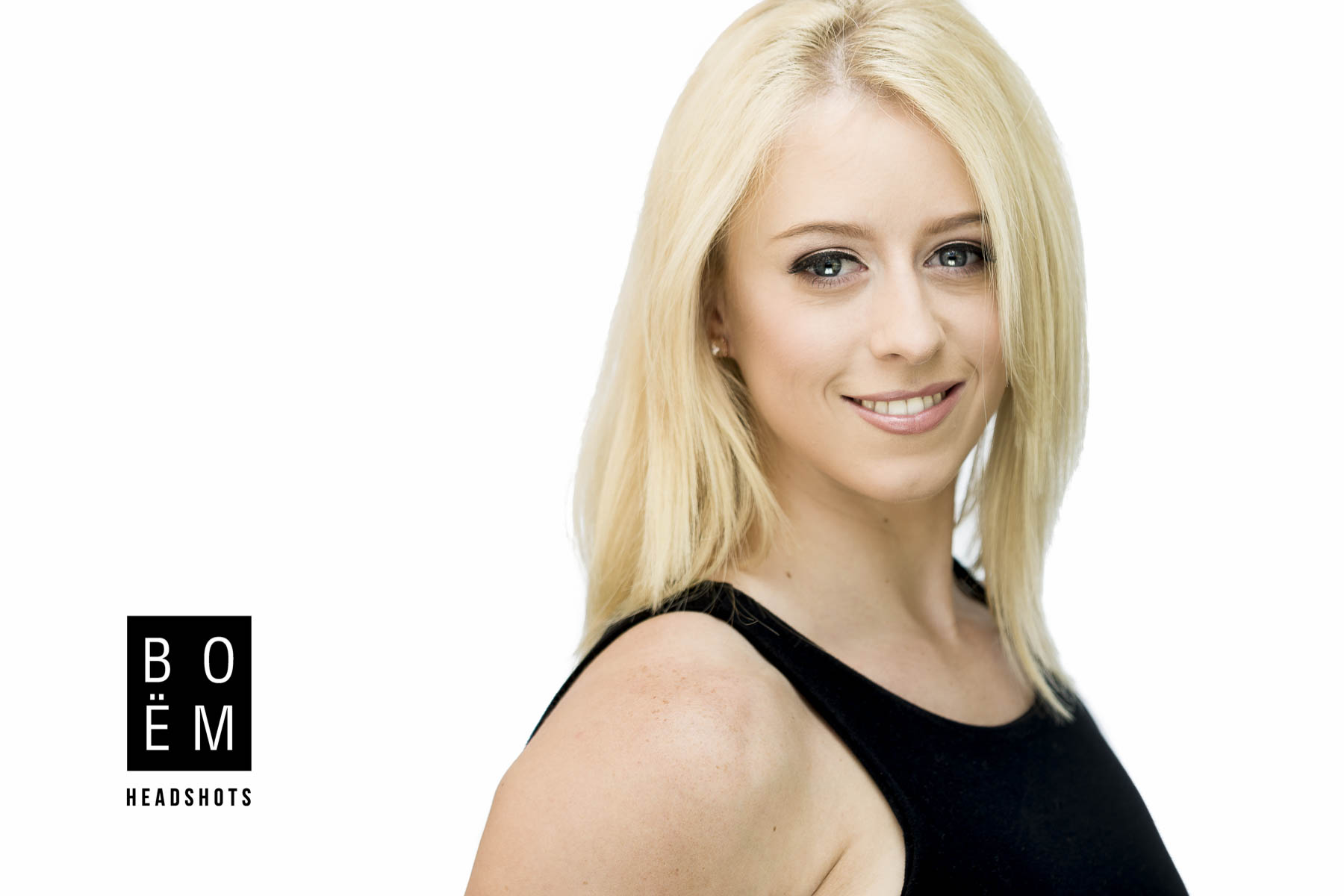 This is Rachel and she's a real-estate professional here in Adelaide. We had an hour in studio today to shoot her new headshots for linkedin and business cards.