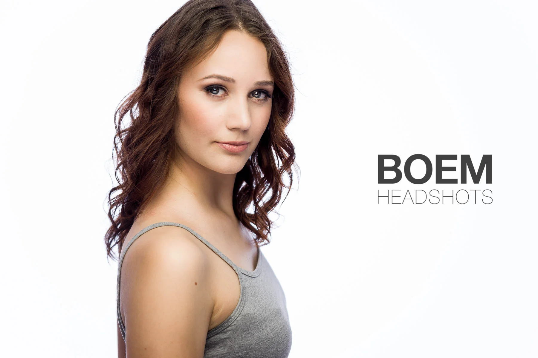 PREVIEW :: LAURA :: PRESENTER