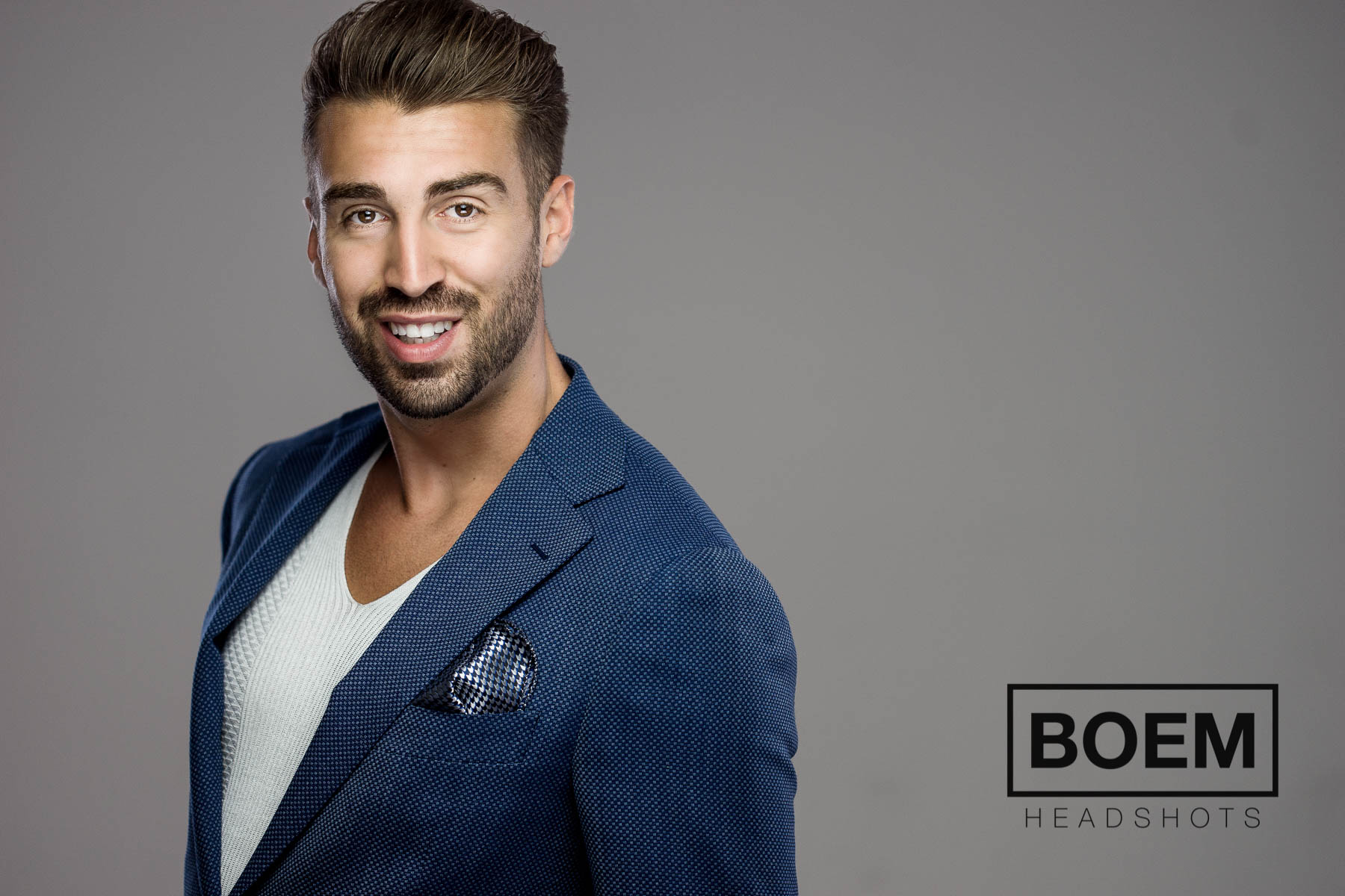 Dom came to see us for a new set of executive headshots and we ended up doing a few more casual ones for him as well. I had a blast working with him on his personal brand today and i'm super happy with the way these came out. More to come. Ciao.