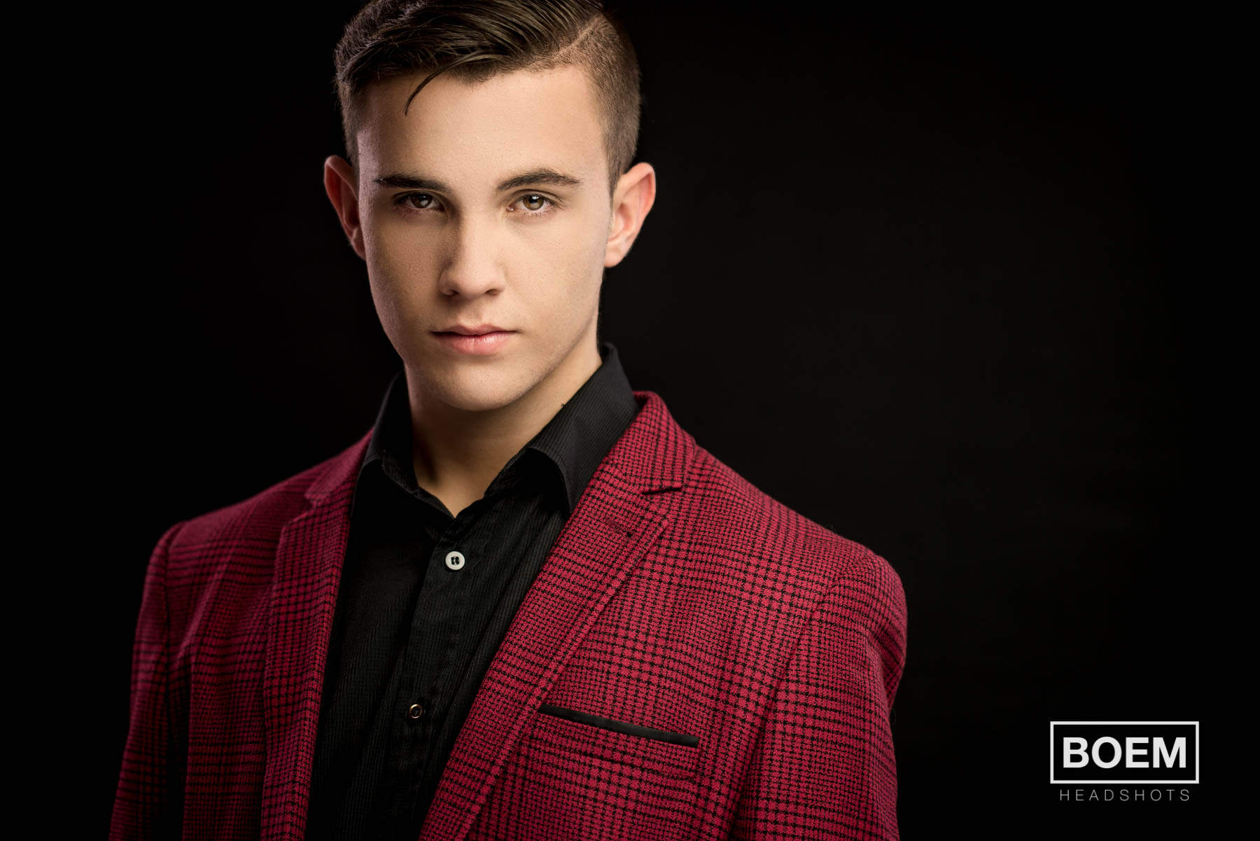 Deon is a local actor getting started in his career. We had the pleasure of having him in the studio for his new acting headshots. Loving the look of this one!