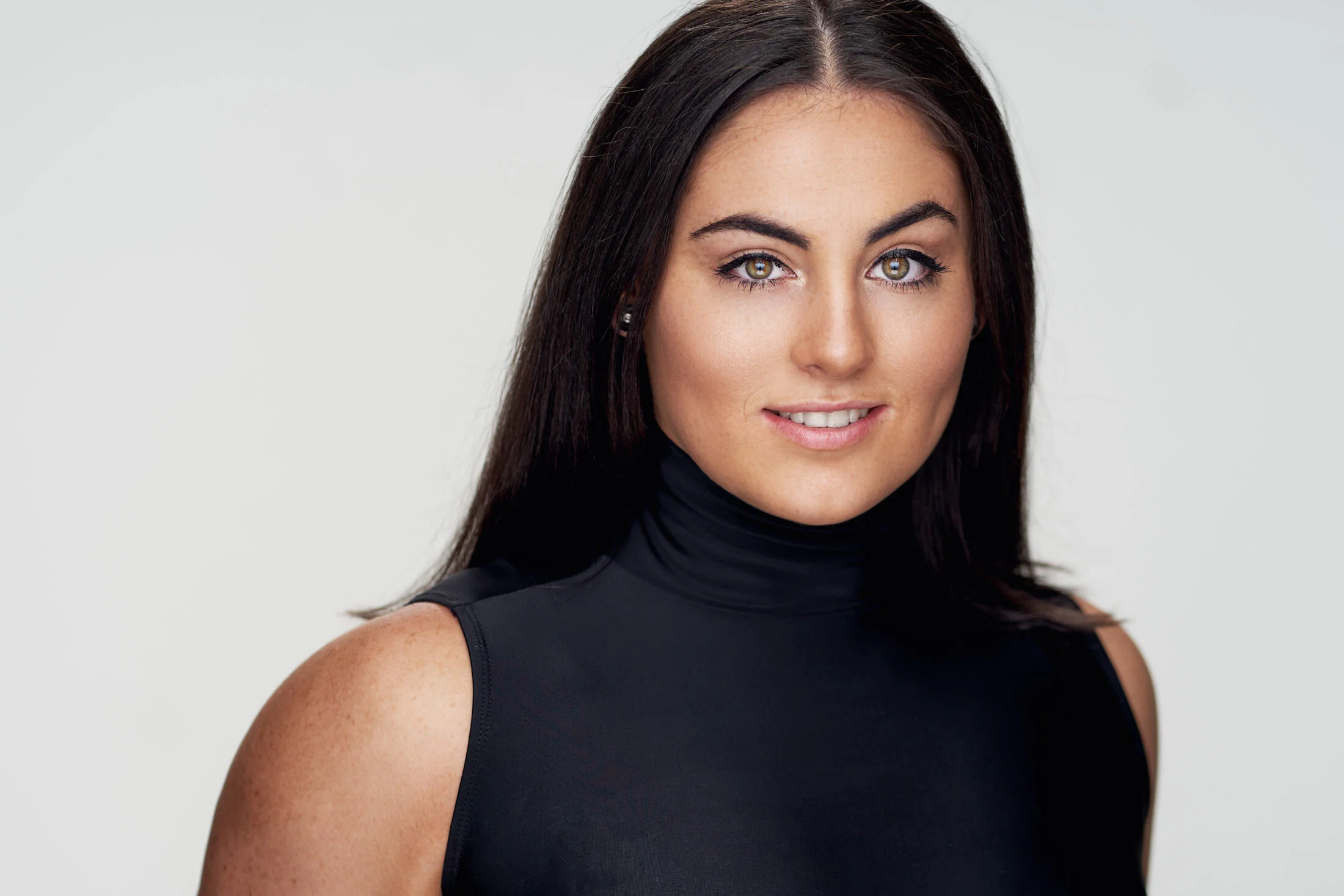  Professional Headshots for Tiana. Stunning studio and Cinematic Headshots and portraits for singer, dancer and performers. 