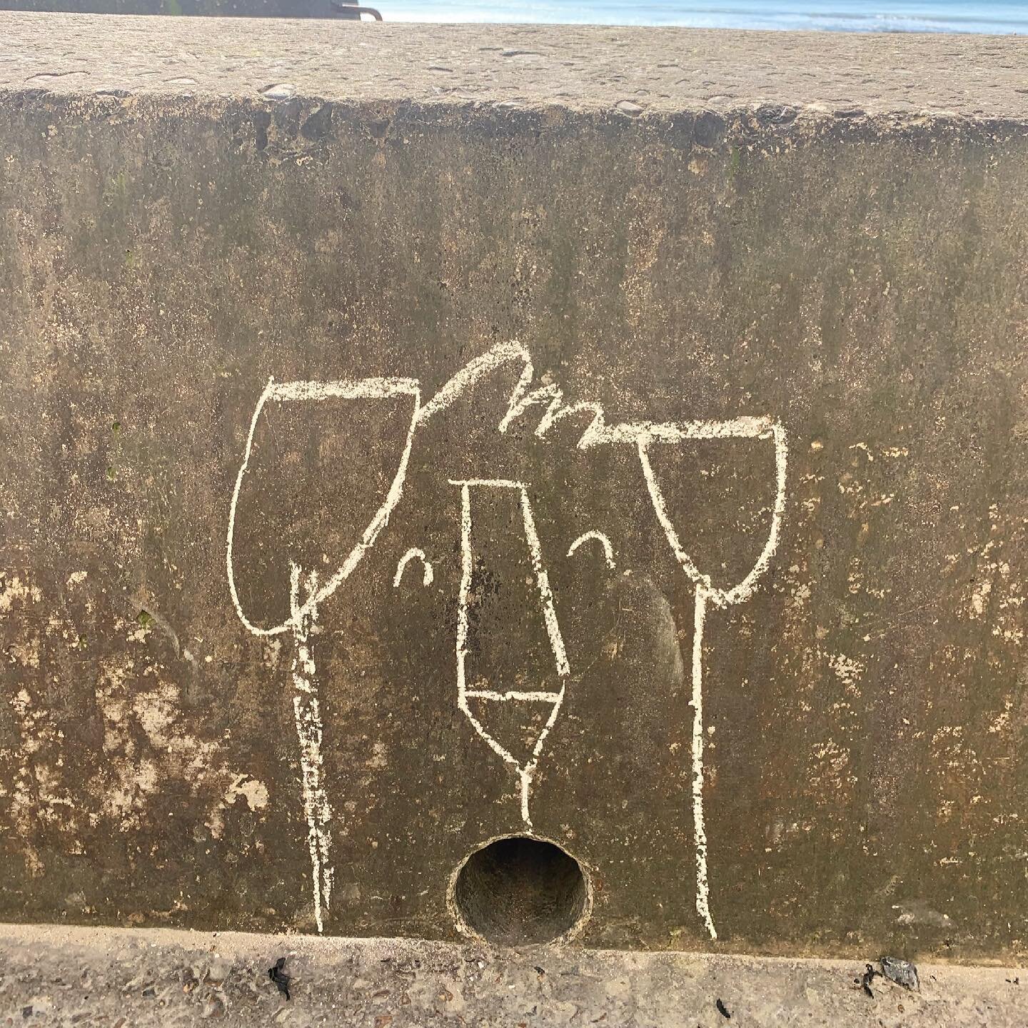 Sketching with chalk at the seaside 😉