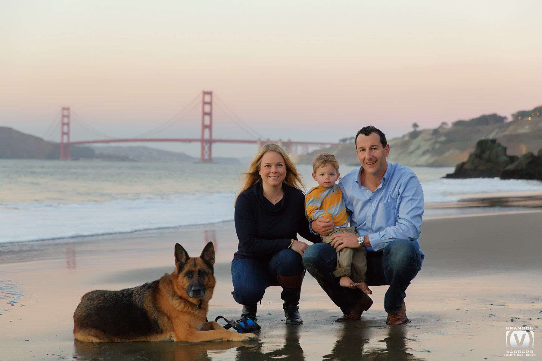 family-portrait-photographer-china-beach.jpg