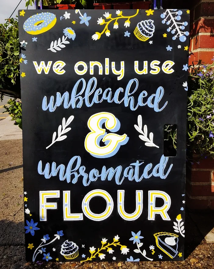 differentiator bakey.unbleach and unbromated flour.jpg