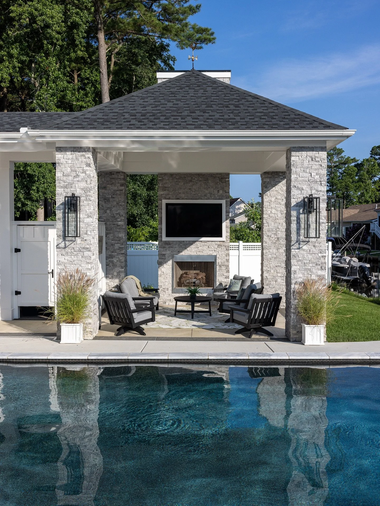 August is hands down the best month! @ginadragodesign @mikenbuilders @kee_oc @christykosnicphotography
