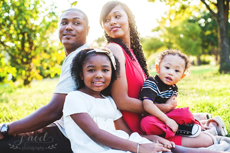 Thomas+Fam-9519-1w.jpg
