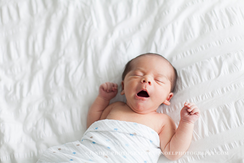 Austin lifestyle newborn photographer 8.jpg