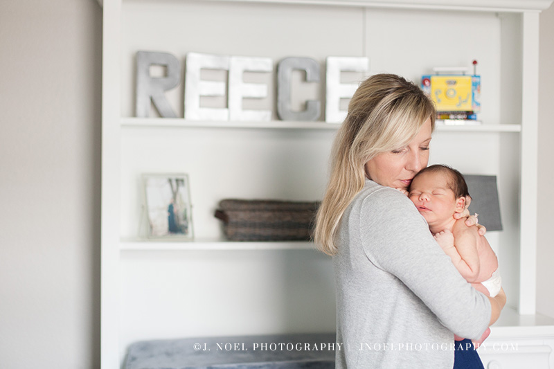 Austin lifestyle newborn photographer 18.jpg