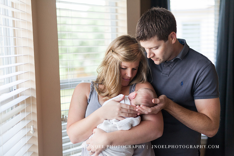 Austin lifestyle newborn photographer 12.jpg